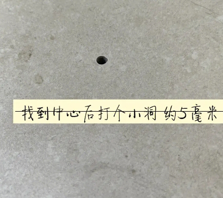 巴音郭楞瓷砖空鼓维修公司专业解答在瓷砖铺贴过程中，如果砂料搅拌不均匀，将会带来以下问题